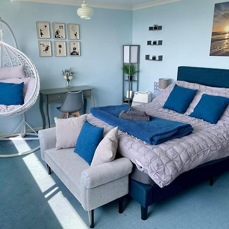 Stunning Charmouth Property With Bay Views! Exterior photo
