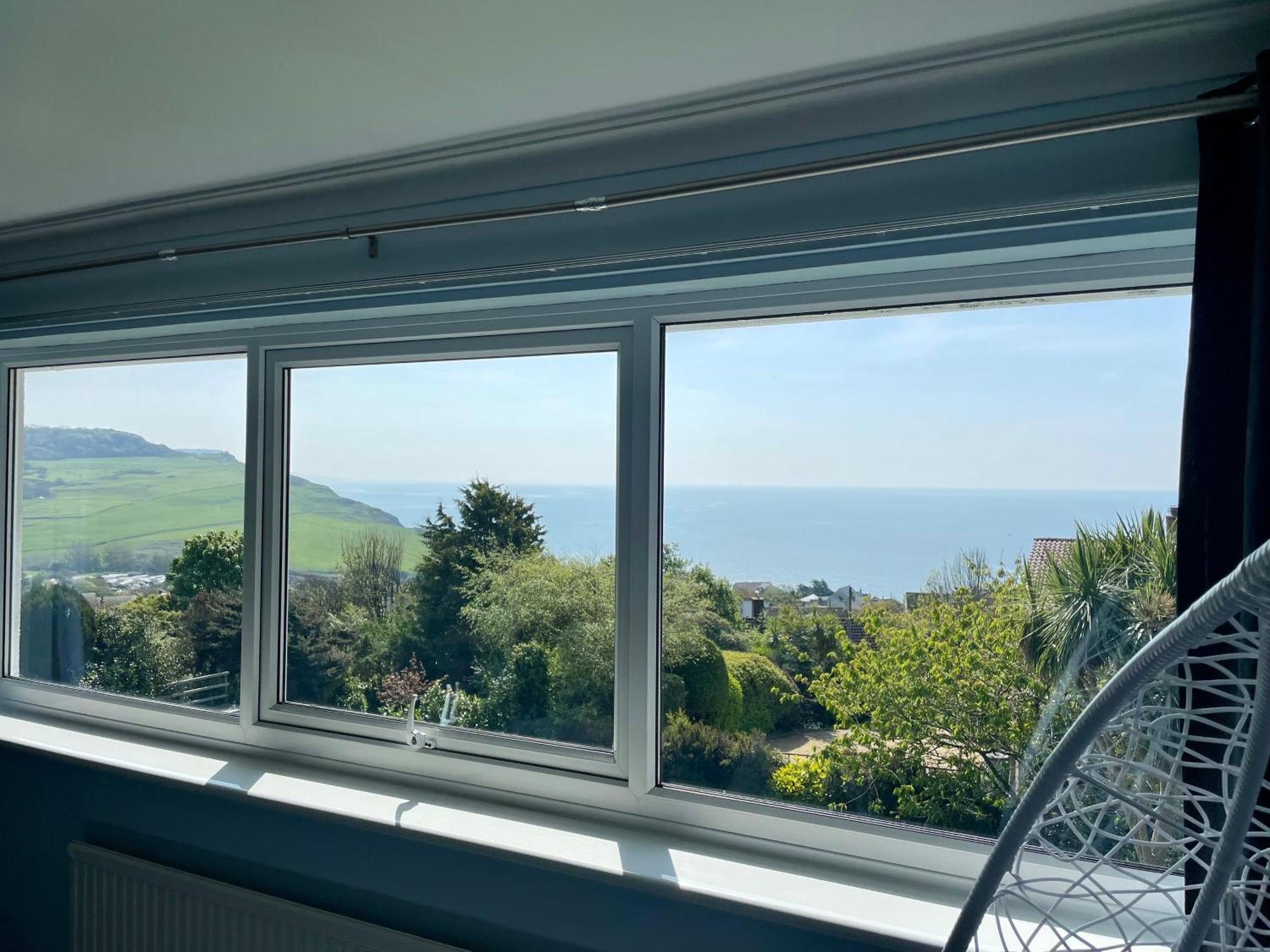 Stunning Charmouth Property With Bay Views! Exterior photo