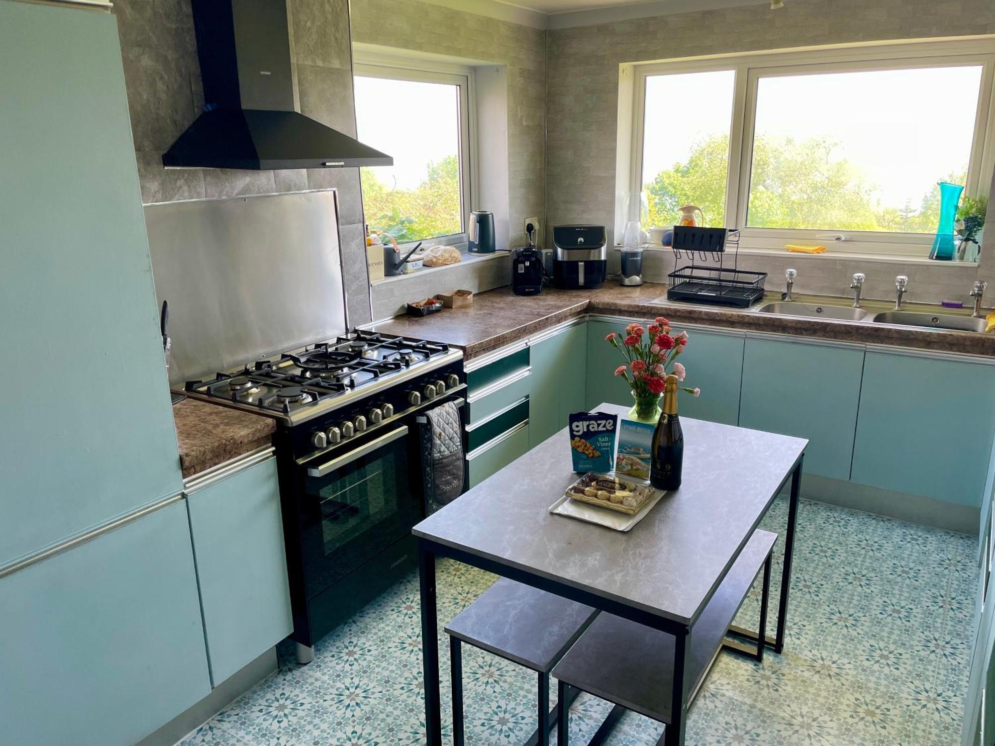 Stunning Charmouth Property With Bay Views! Exterior photo