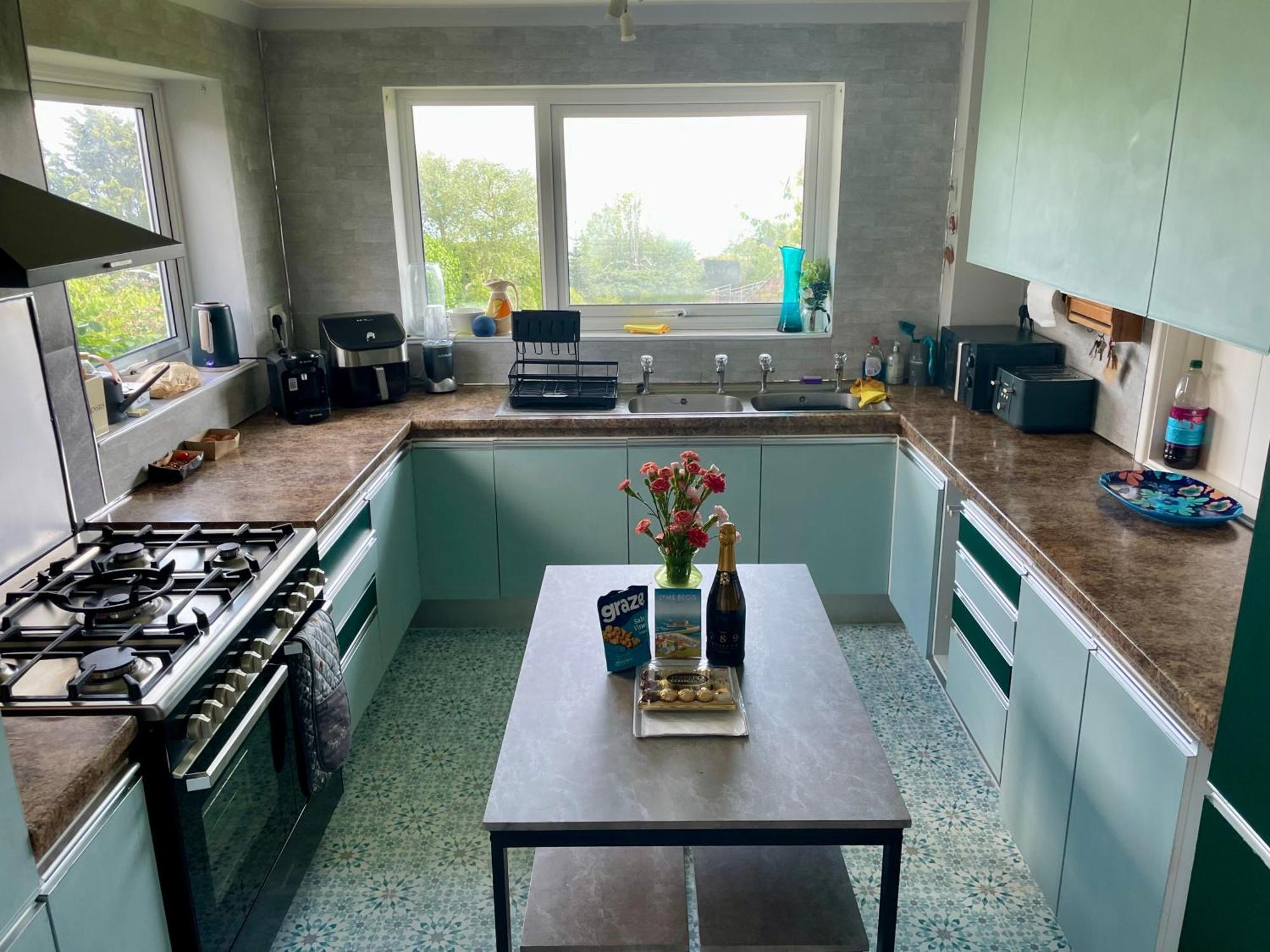 Stunning Charmouth Property With Bay Views! Exterior photo