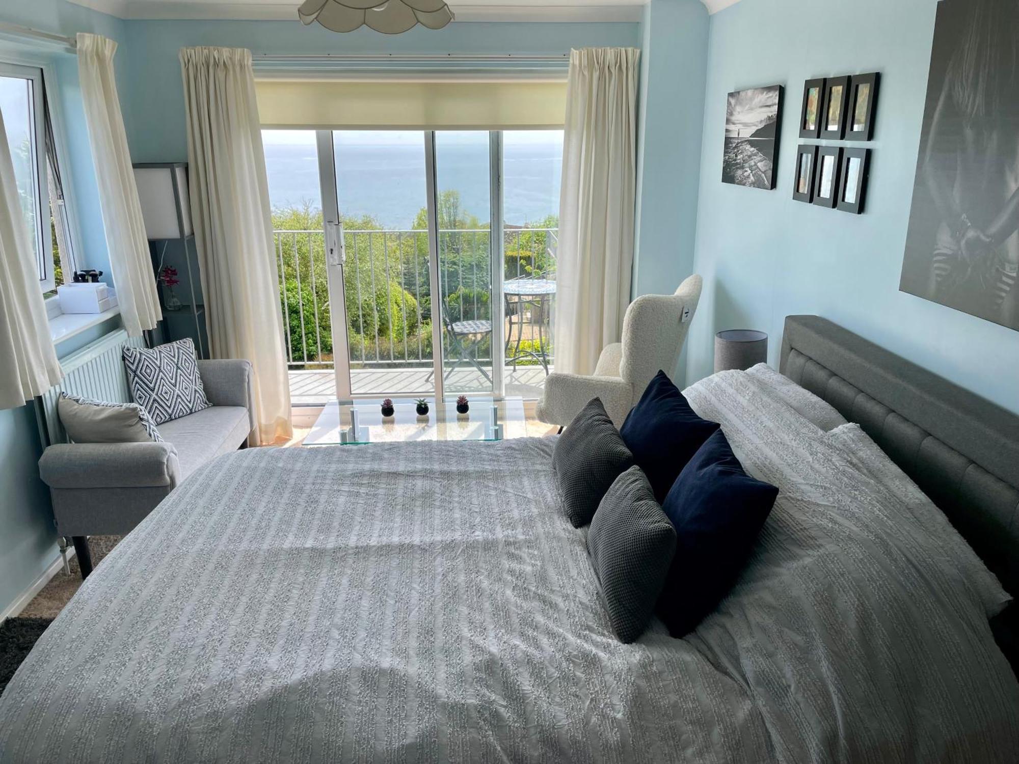 Stunning Charmouth Property With Bay Views! Exterior photo